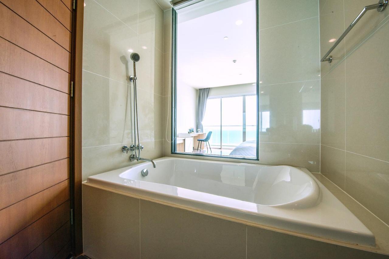 Movenpick Residences Pattaya With Ocean View 나 좀티엔 외부 사진